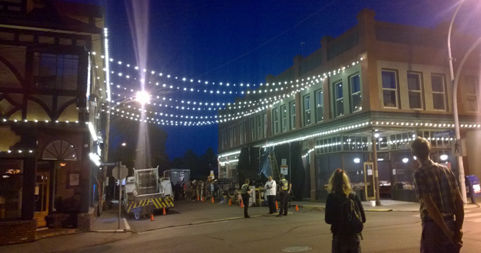 Lights will stay up in Fernwood